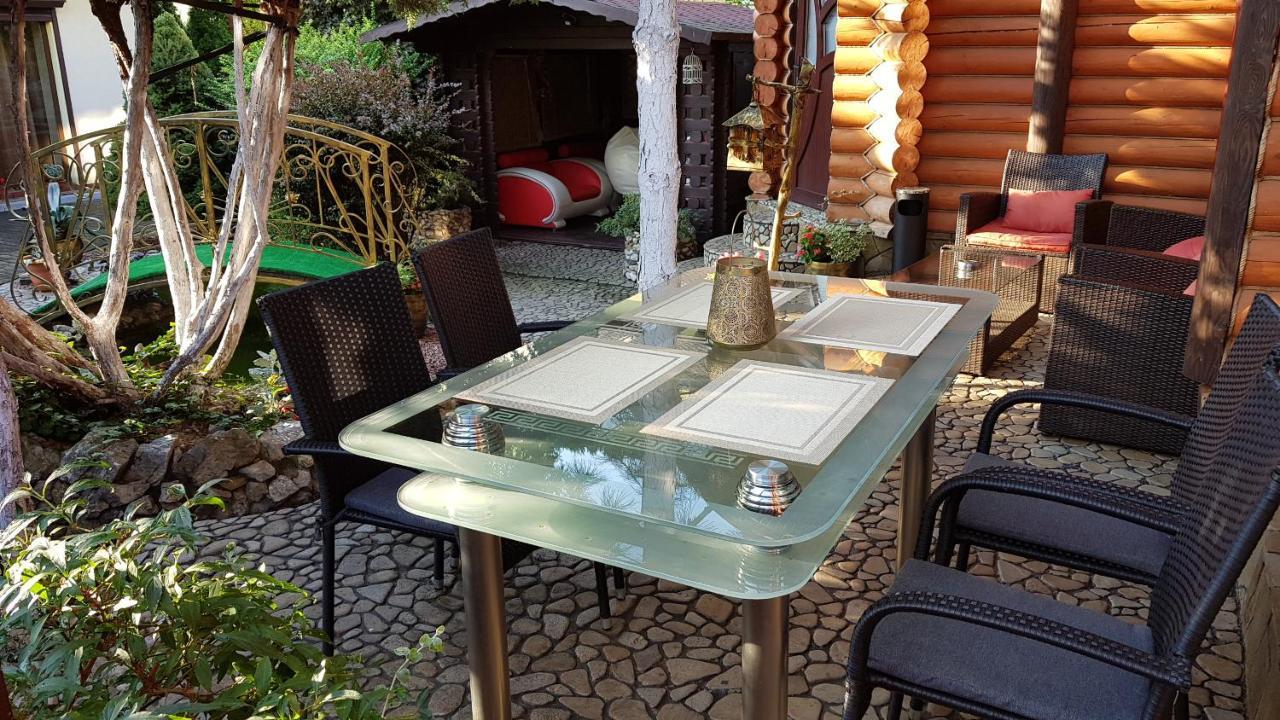Luxury Villa With Pool And Sauna Cernăuți Exterior foto