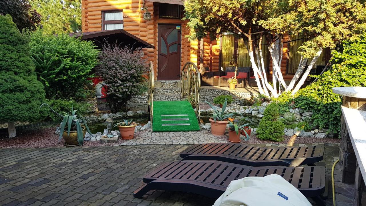 Luxury Villa With Pool And Sauna Cernăuți Exterior foto