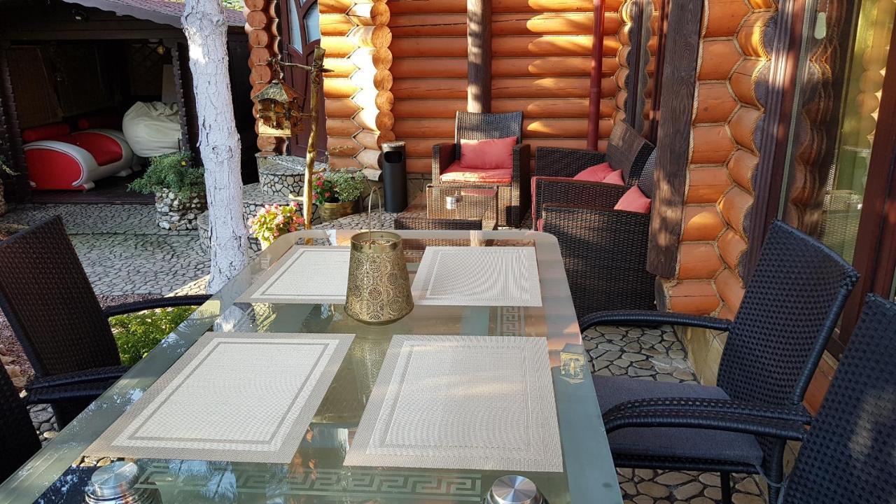 Luxury Villa With Pool And Sauna Cernăuți Exterior foto