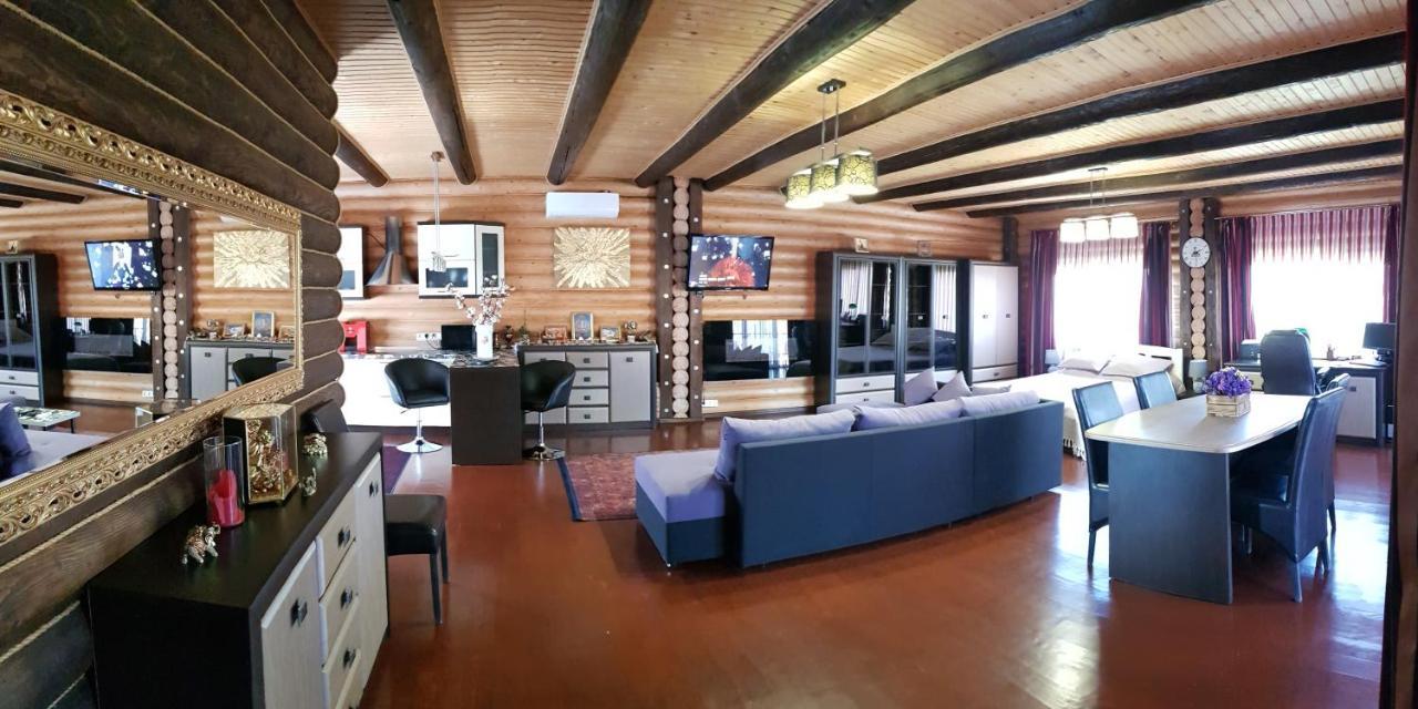 Luxury Villa With Pool And Sauna Cernăuți Exterior foto