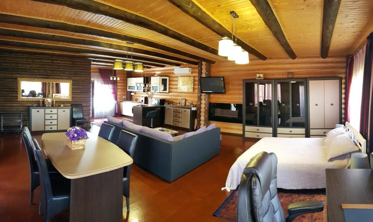 Luxury Villa With Pool And Sauna Cernăuți Exterior foto